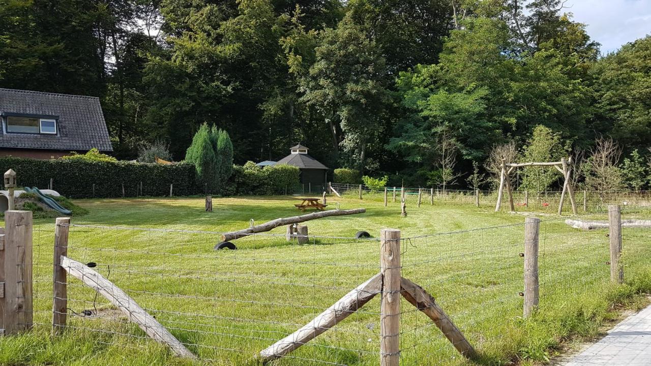 Villapark Ehzerburg 阿尔门 外观 照片